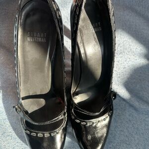 Stuart Weizmann women’s black patent leather platform heels
